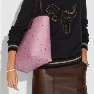 Coach Disney Snow White pink tote w/ wristlet